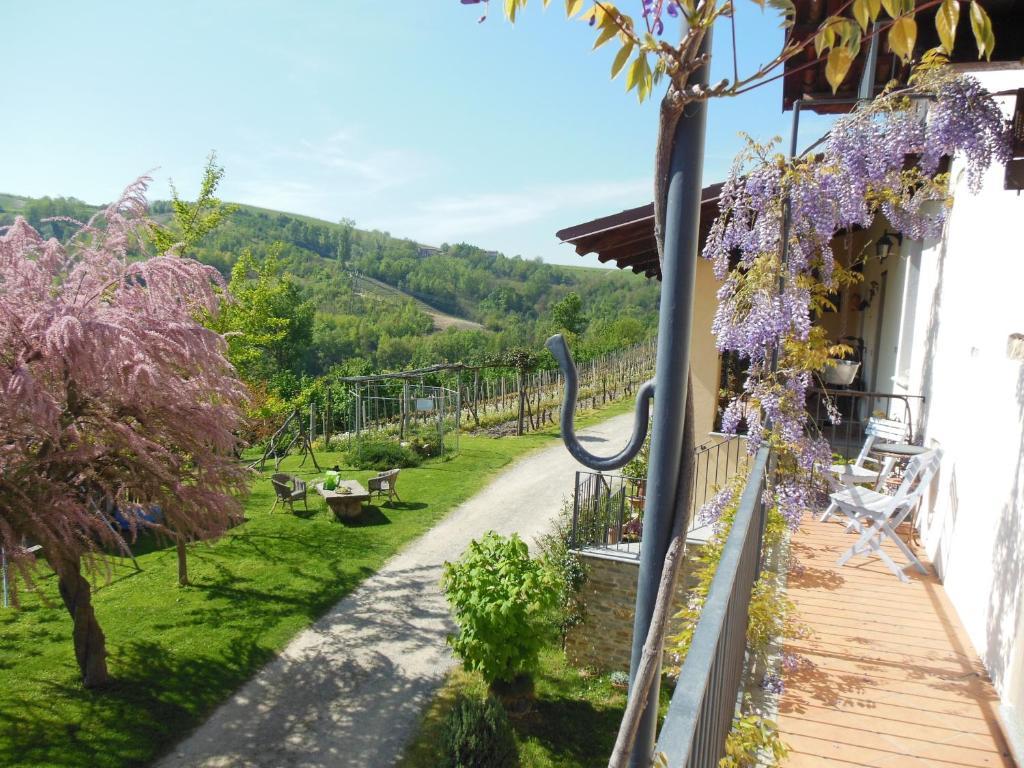 Agriturismo Affittacamere Barbarossa Dogliani Exterior photo